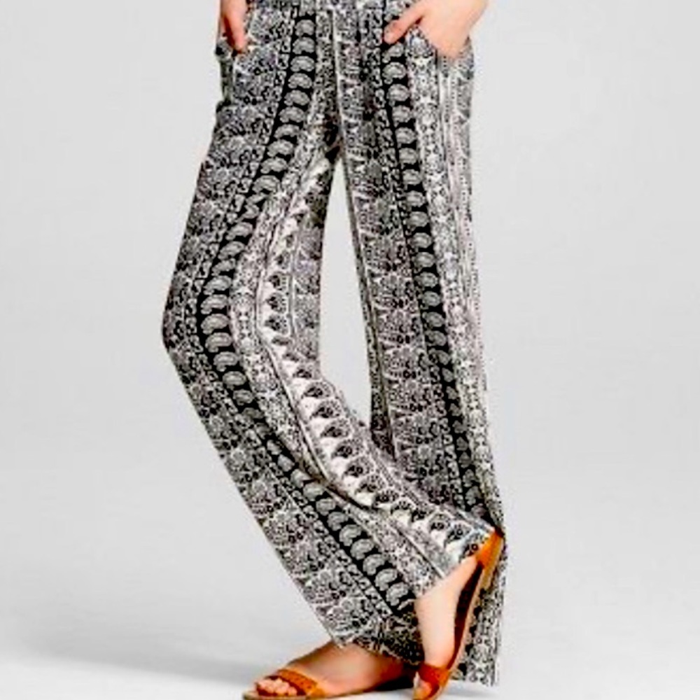 By & By Wide Leg Palazzo Casual Boho Hippie Pant XS Black & White Print NWT!